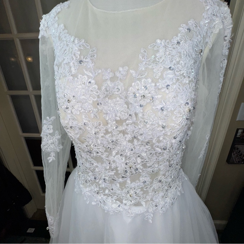 A-Line Long Sleeves Lace Tulle Court Train Wedding Dress - Picture 10 of 17